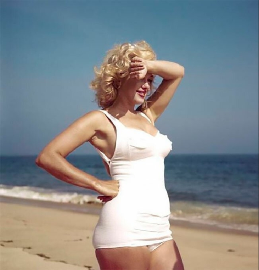 11 photos of charming Marilyn Monroe by photographer Sam Shaw 11 photos of charming Marilyn Monroe by photographer Sam Shaw