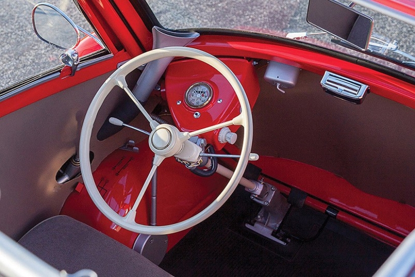 12 de los coches más extraños que el mundo ha visto