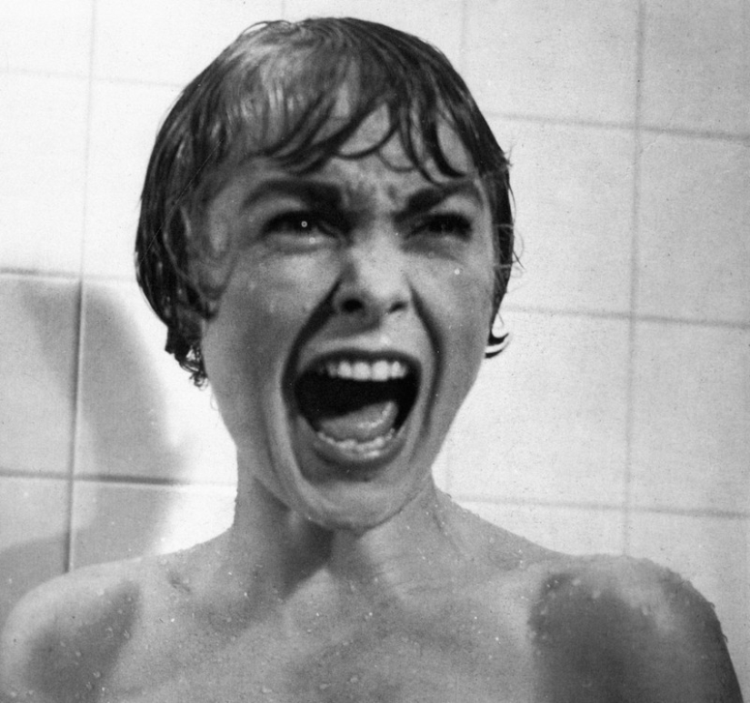 12 horror movies that are better not to watch at night