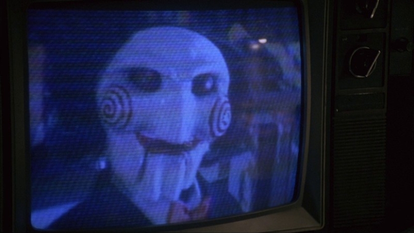 12 horror movies that are better not to watch at night
