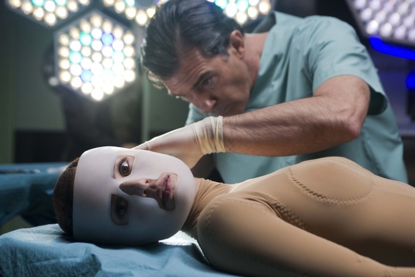 12 horror movies that are better not to watch at night