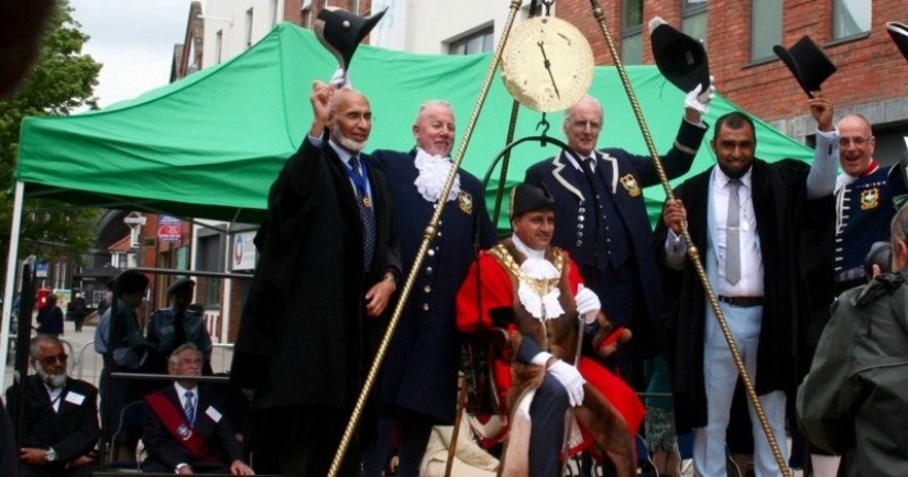 12 increíbles tradiciones inglesas que te sorprenderán