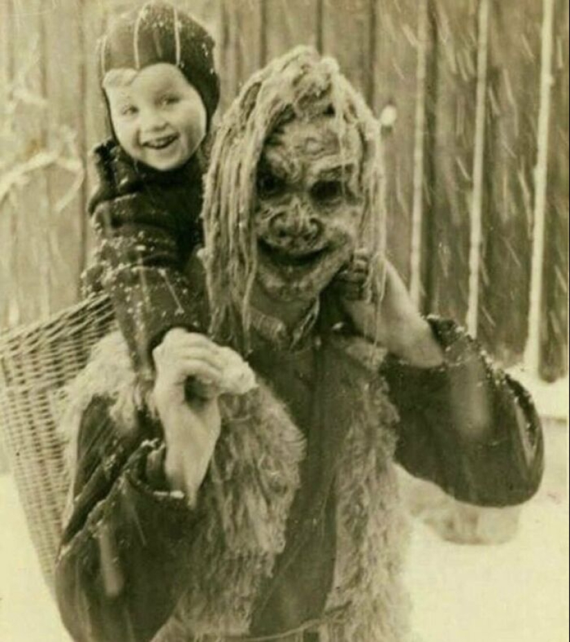 12 Photos From The Past That Are Incredibly Unsettling