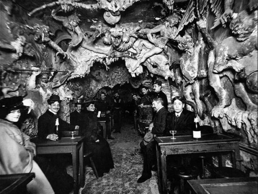 12 Photos From The Past That Are Incredibly Unsettling