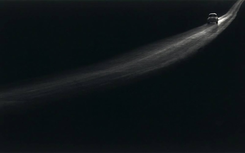 12 Timeless Black and White Photographs That Showcase the Genius of Legendary Photographers