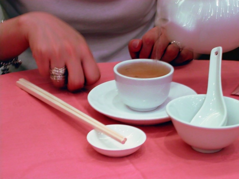 13 Chinese customs that are shocking to foreigners