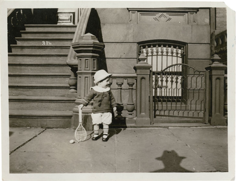 13 fotos vintage en las que las personas son perseguidas por la sombra de una persona desconocida en un sombrero 13 fotos vintage en las que las personas son perseguidas por la sombra de una persona desconocida en un sombrero