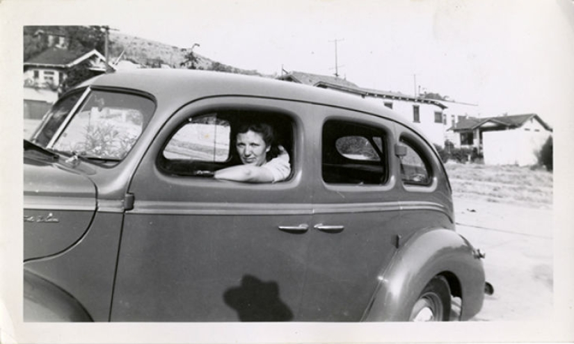 13 fotos vintage en las que las personas son perseguidas por la sombra de una persona desconocida en un sombrero 13 fotos vintage en las que las personas son perseguidas por la sombra de una persona desconocida en un sombrero