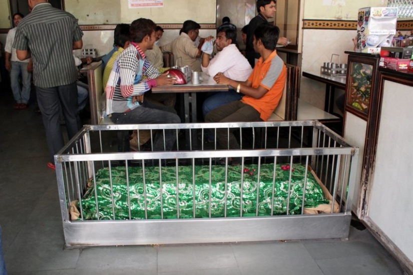 13 restaurants that are in the most unexpected places 13 restaurants that are in the most unexpected places