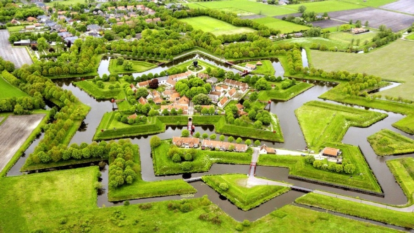 15 lugares no turísticos donde el carácter real de cada país es visible 15 lugares no turísticos donde el carácter real de cada país es visible