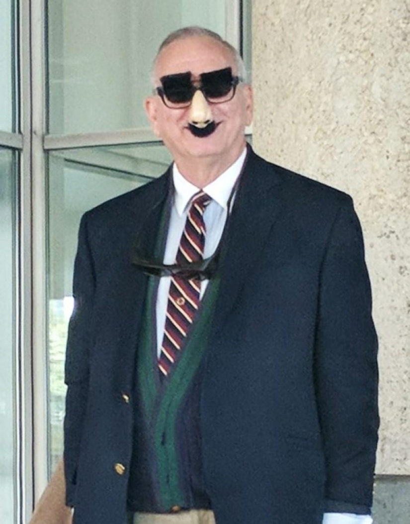 15 pranksters, which in hell prepared a separate boiler 15 pranksters, which in hell prepared a separate boiler