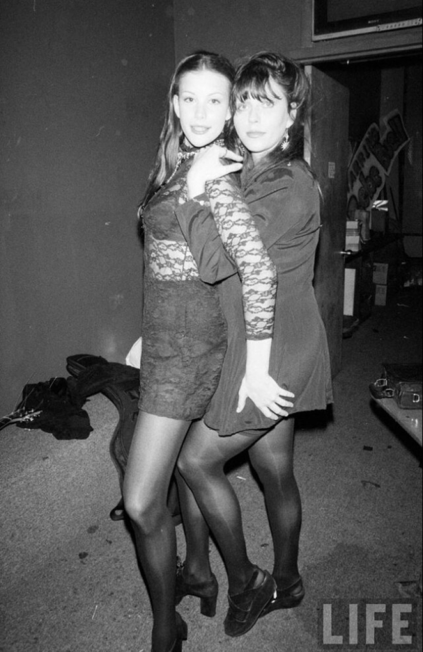 15-year-old Liv Tyler with her mother in pictures of David McGough in 1993 15-year-old Liv Tyler with her mother in pictures of David McGough in 1993