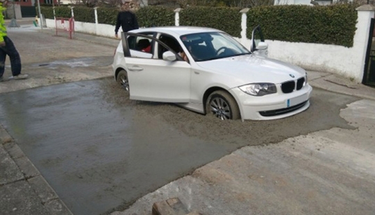 16 incarnations of the phrase " lucky as a drowned man» 16 incarnations of the phrase " lucky as a drowned man»