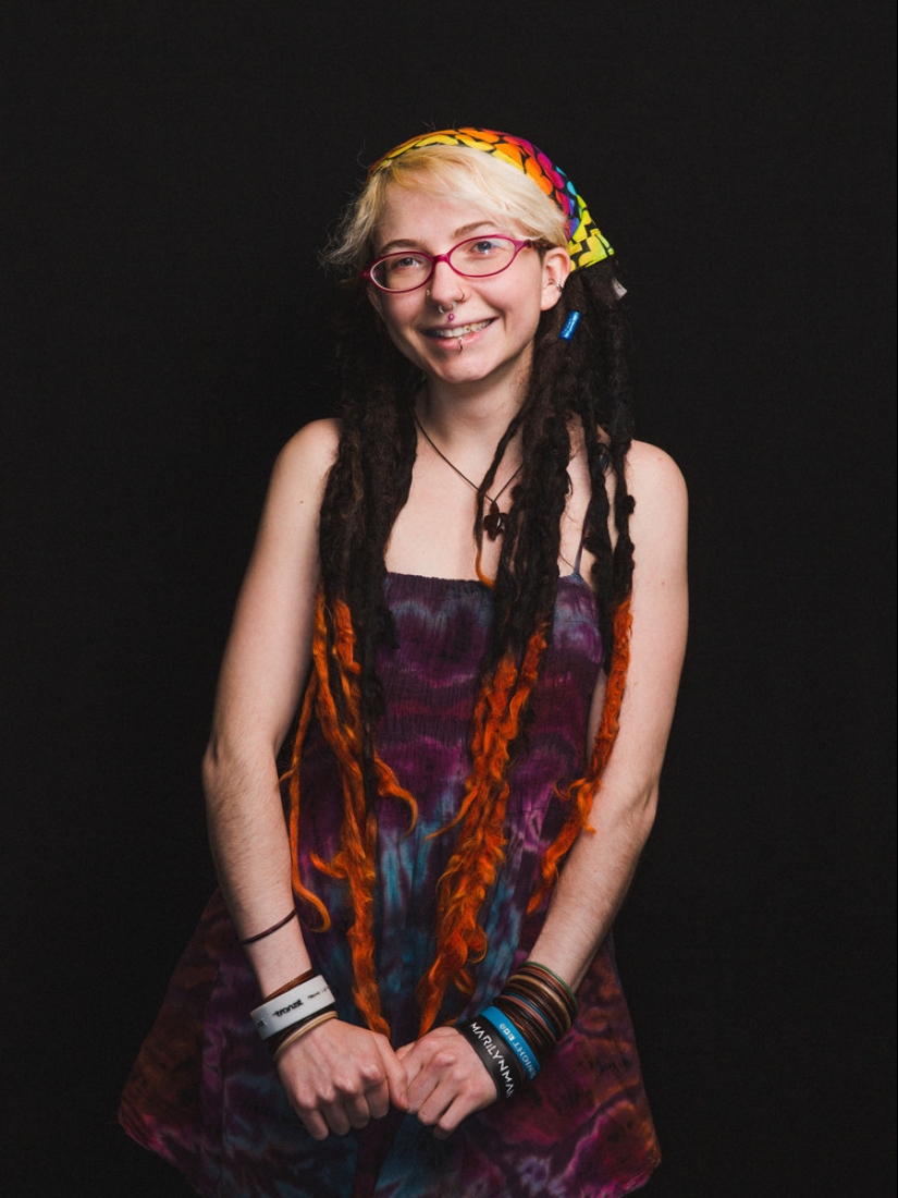 16 Women Showing Off Amazing Body Modifications 16 Women Showing Off Amazing Body Modifications