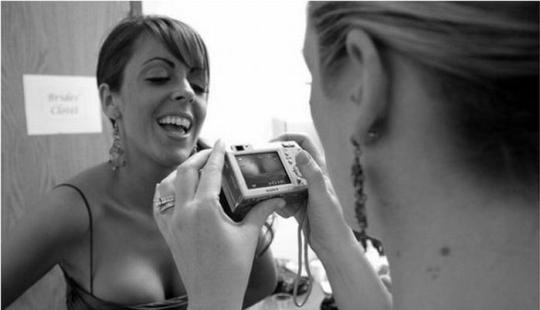 17 examples when a wedding photographer is doing well with a sense of humor