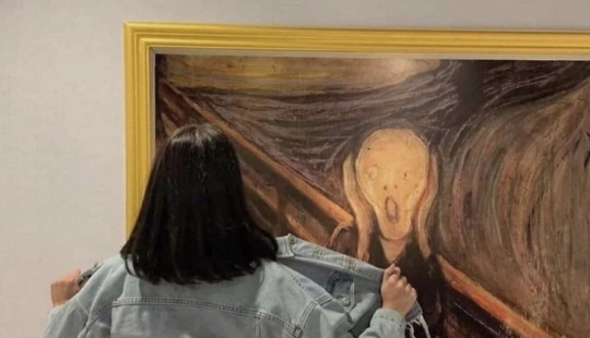 17 photos of people, whose irony can only envy