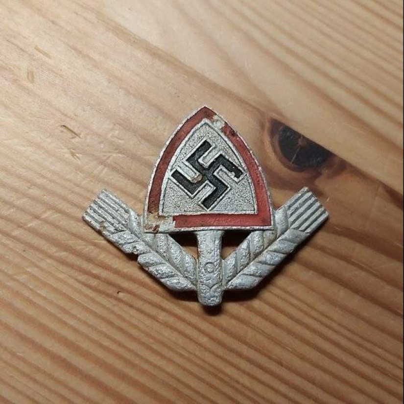 18 personas que han encontrado el tesoro usando un detector de metales