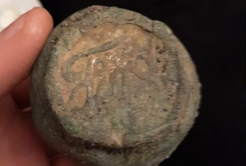 18 personas que han encontrado el tesoro usando un detector de metales