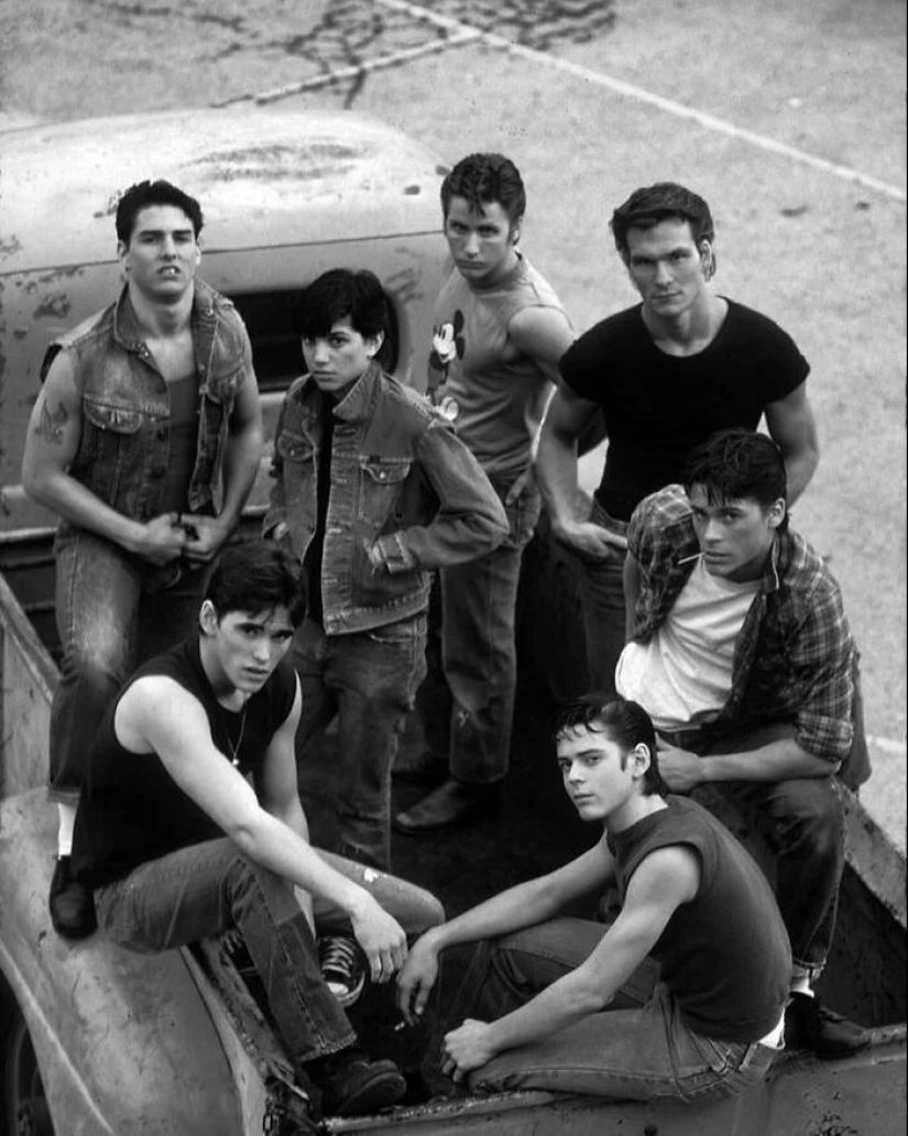 2-year-old Elvis, Monroe with soldiers and other rare archival photos of stars 2-year-old Elvis, Monroe with soldiers and other rare archival photos of stars