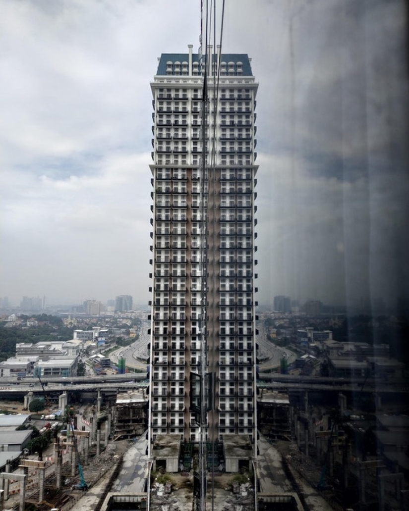 20 ambiguous photos, which are not immediately clear what is happening there 20 ambiguous photos, which are not immediately clear what is happening there