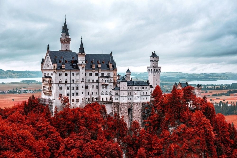20 coolest castles in which you want to stay to live