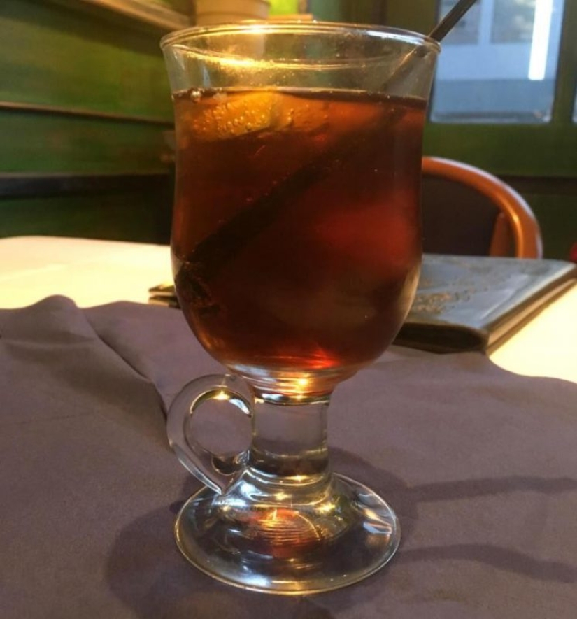 20 diseñadores que la pata del perro en la creación de sus "obras maestras" 20 diseñadores que la pata del perro en la creación de sus "obras maestras"