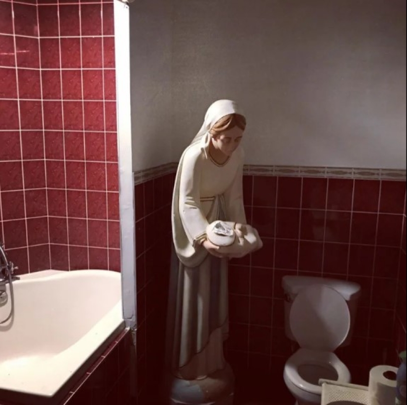 20 examples of the most absurd and ridiculous bathroom design