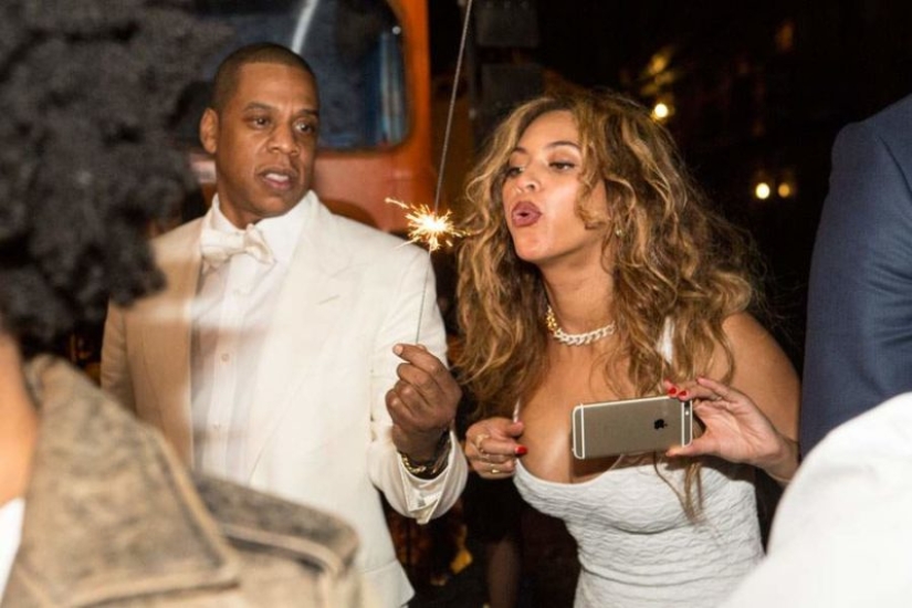 20 famous couples who got married secretly