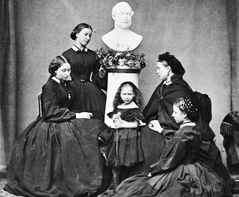 20 Instructive Facts About the Romances and Intrigues of Kings