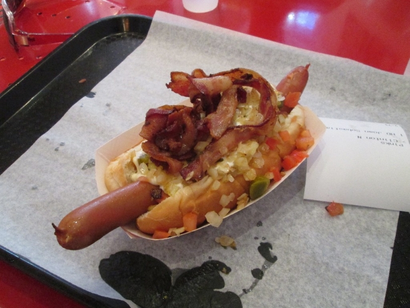 20 original hot dogs from all over the world 20 original hot dogs from all over the world