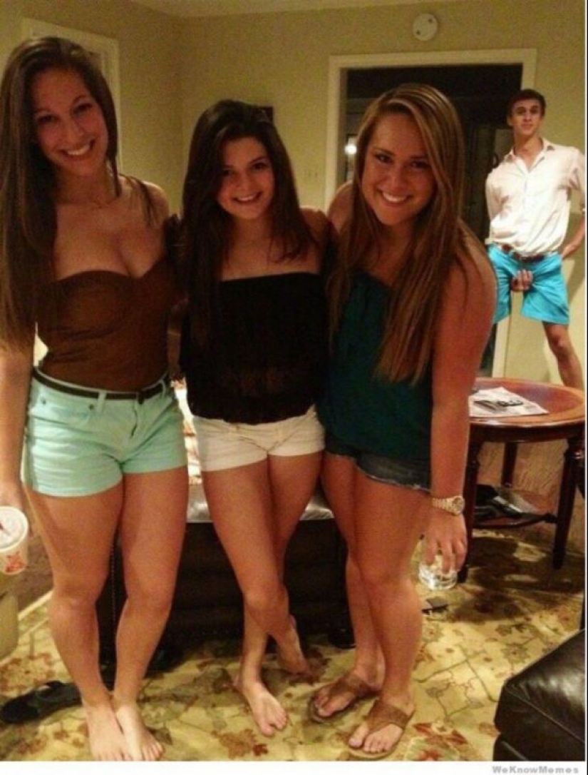 20 photos in which all the most interesting things happen in the background 20 photos in which all the most interesting things happen in the background