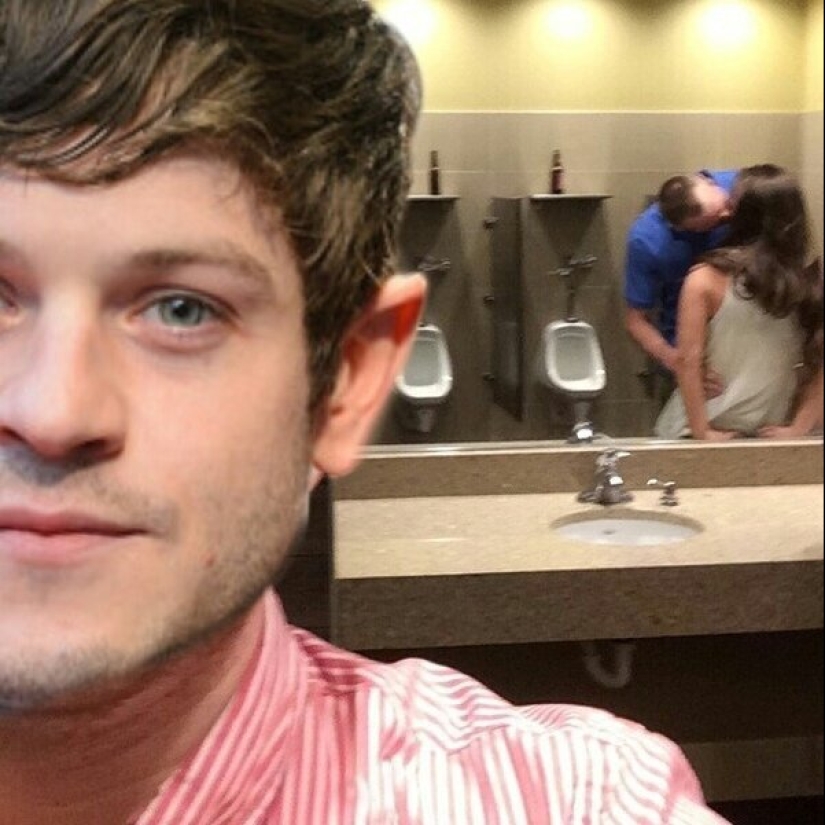 20 photos in which all the most interesting things happen in the background 20 photos in which all the most interesting things happen in the background