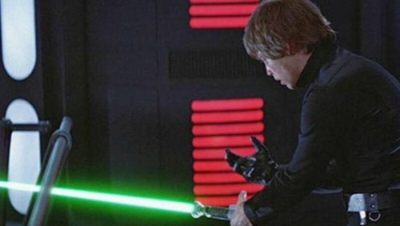 20 plot flaws that instantly spoil the impression of the film 20 plot flaws that instantly spoil the impression of the film