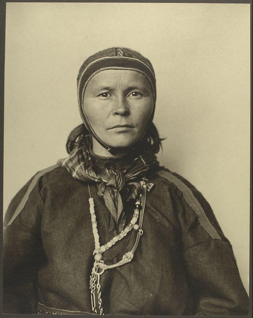 20 portraits of immigrants to America at the beginning of the last century