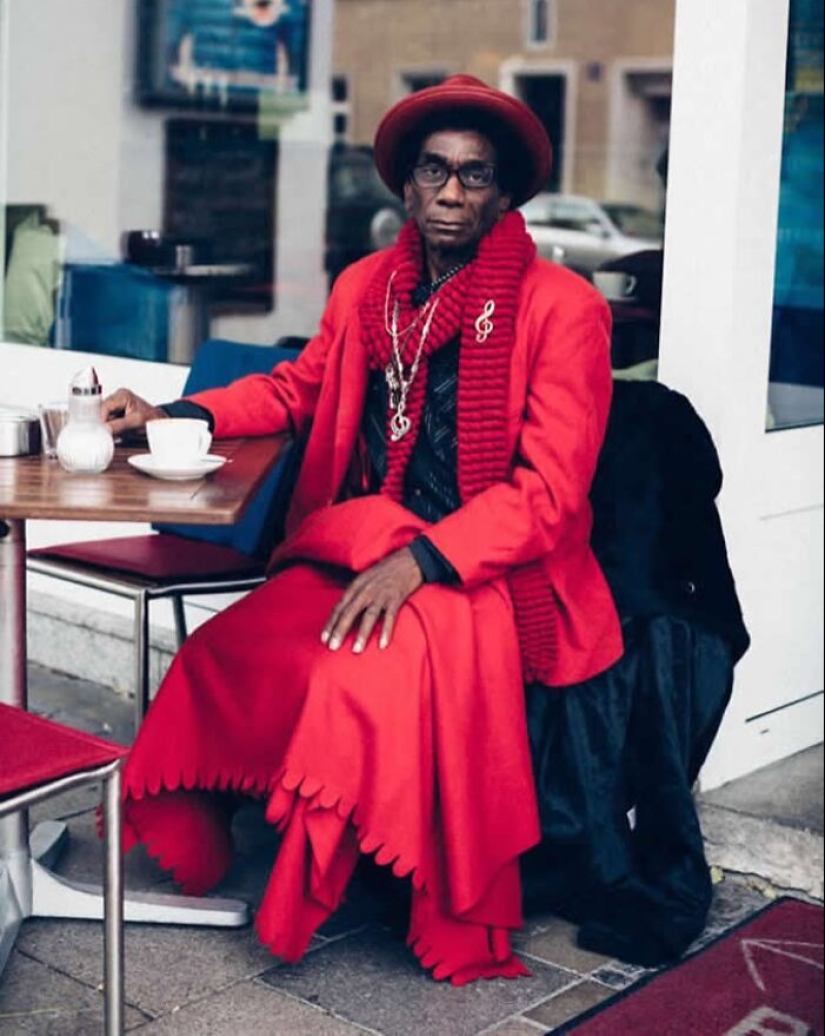 20 Stylish People This Photographer Captured On The Street