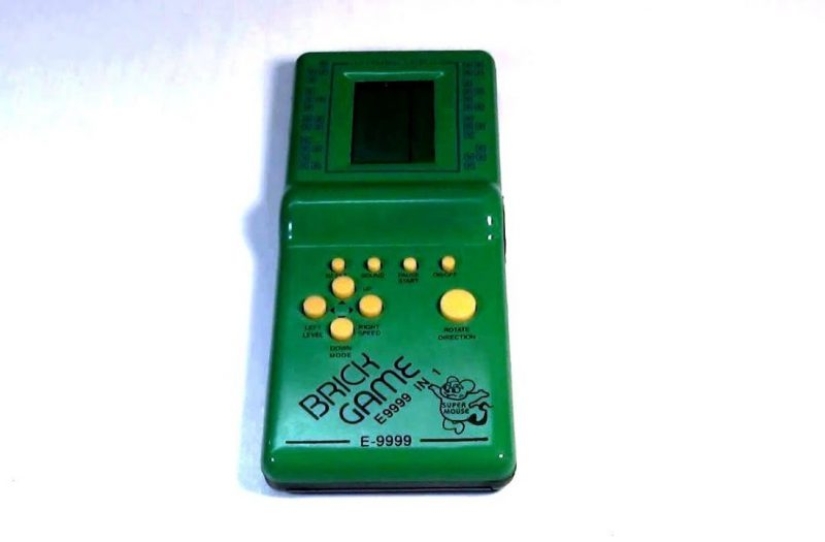 20 things from the 90s that can take out the brain of modern youth