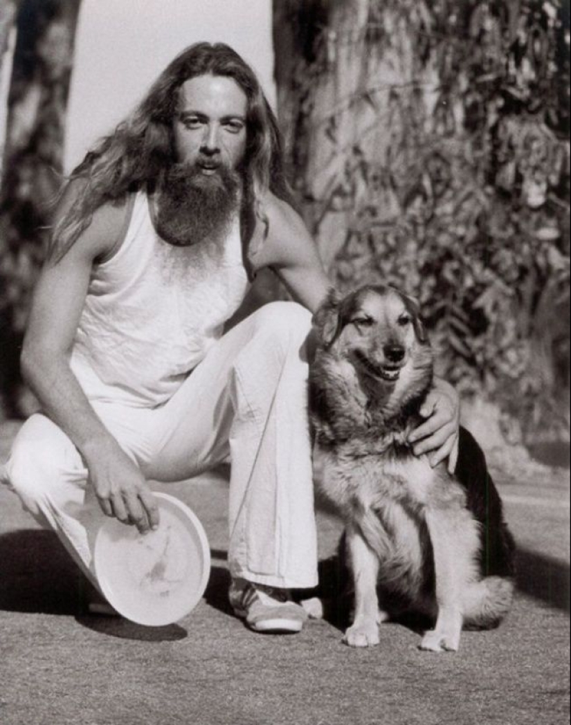 20 unique photos with greetings from the past