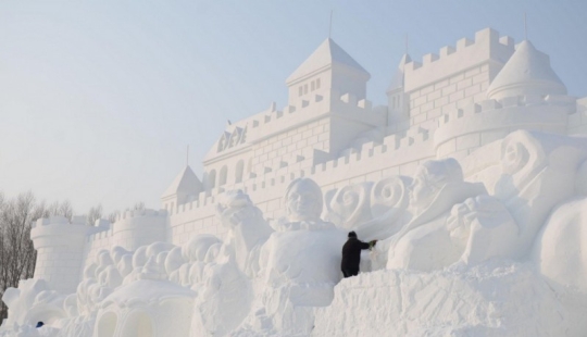 20 ways to artistically arrange snowdrift