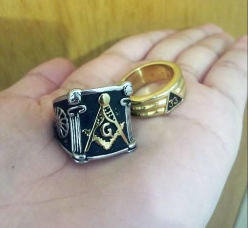 22 cosas interesantes que la gente encontró en casas antiguas
