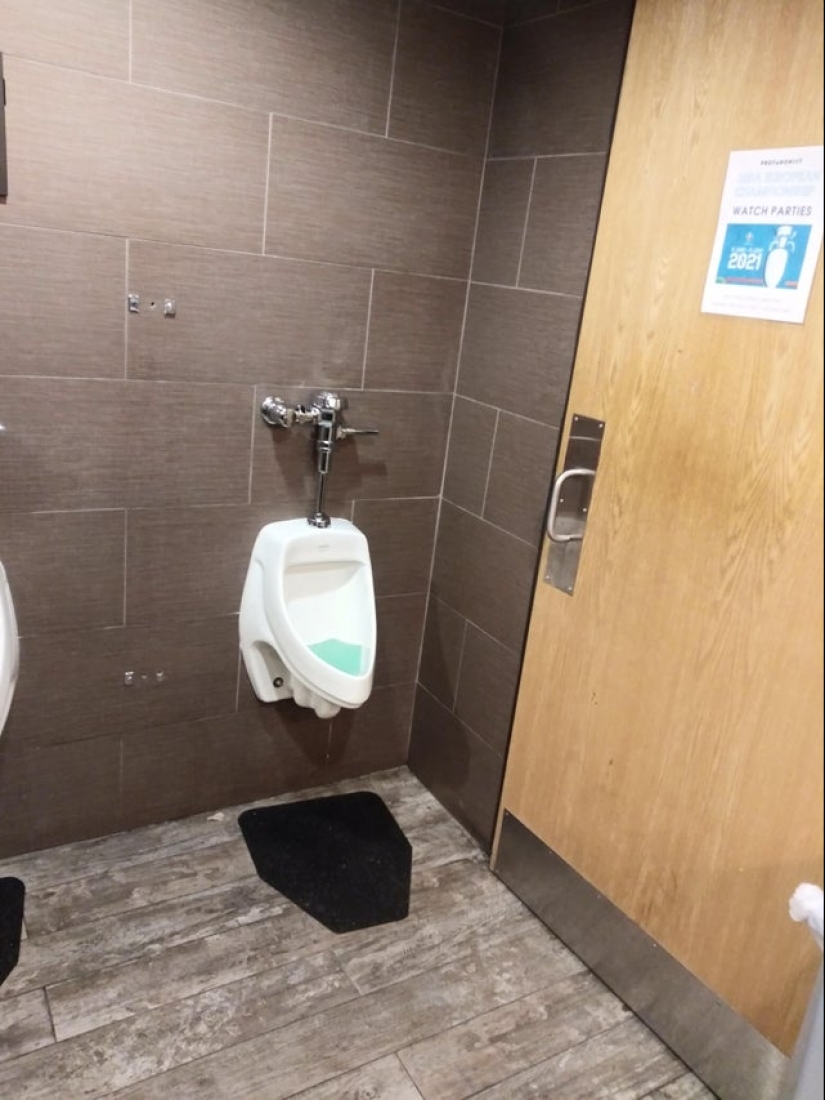 22 design mistakes that cause both laughter and horror at the same time