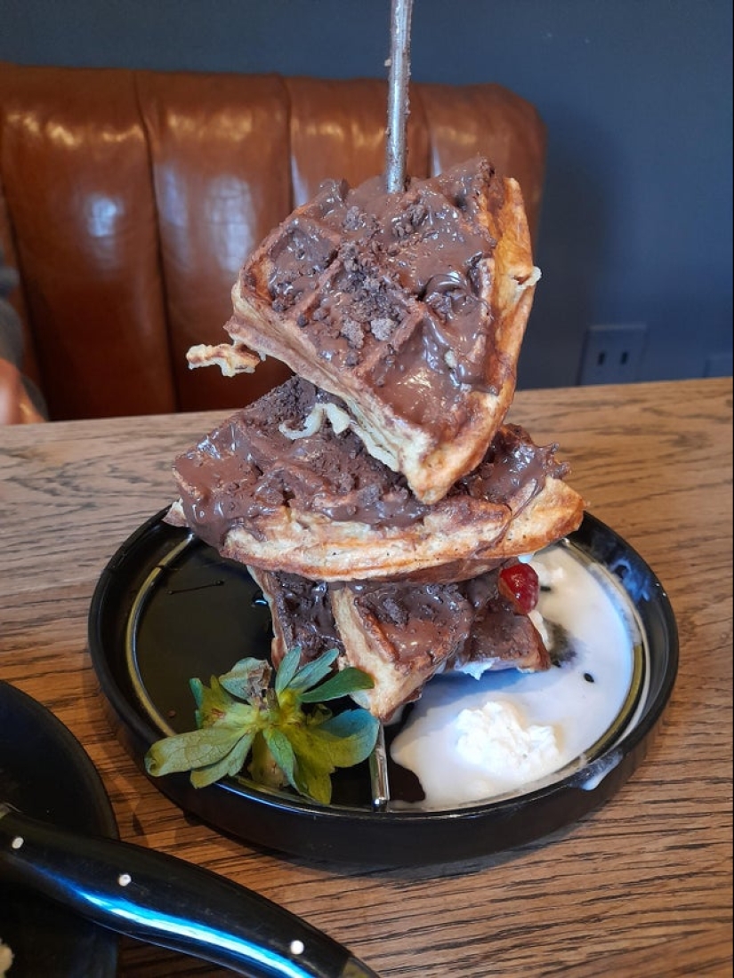 22 ejemplos de servicio loco de platos, que por alguna razón existe 22 ejemplos de servicio loco de platos, que por alguna razón existe