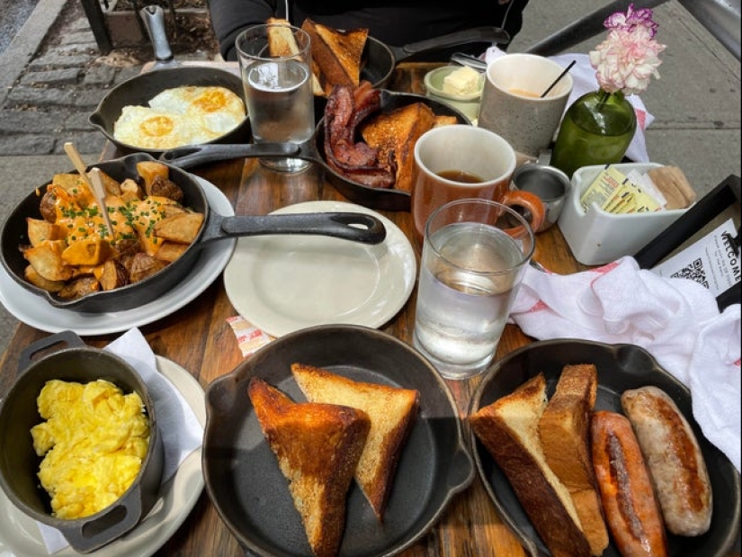 22 ejemplos de servicio loco de platos, que por alguna razón existe 22 ejemplos de servicio loco de platos, que por alguna razón existe