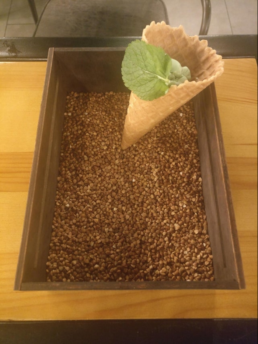 22 examples of crazy serving of dishes, which for some reason exists