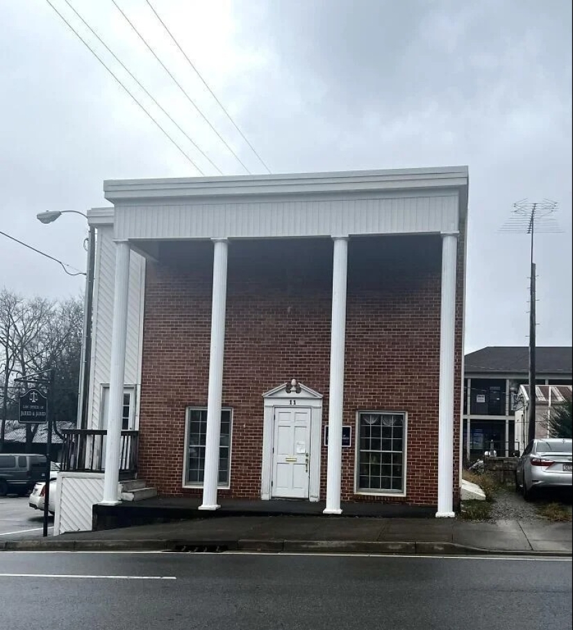 22 examples of strange architecture and design that cause laughter and bewilderment 22 examples of strange architecture and design that cause laughter and bewilderment