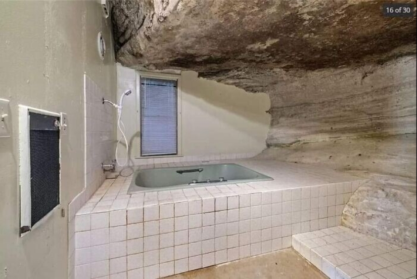 22 examples of strange architecture and design that cause laughter and bewilderment 22 examples of strange architecture and design that cause laughter and bewilderment