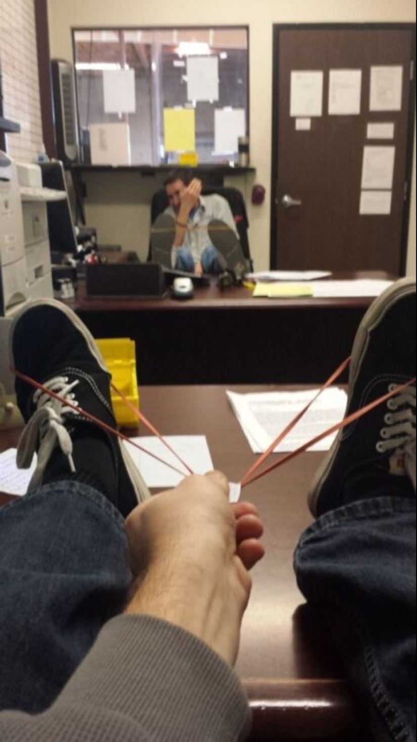 22 examples of the best office pranks and jokes 22 examples of the best office pranks and jokes