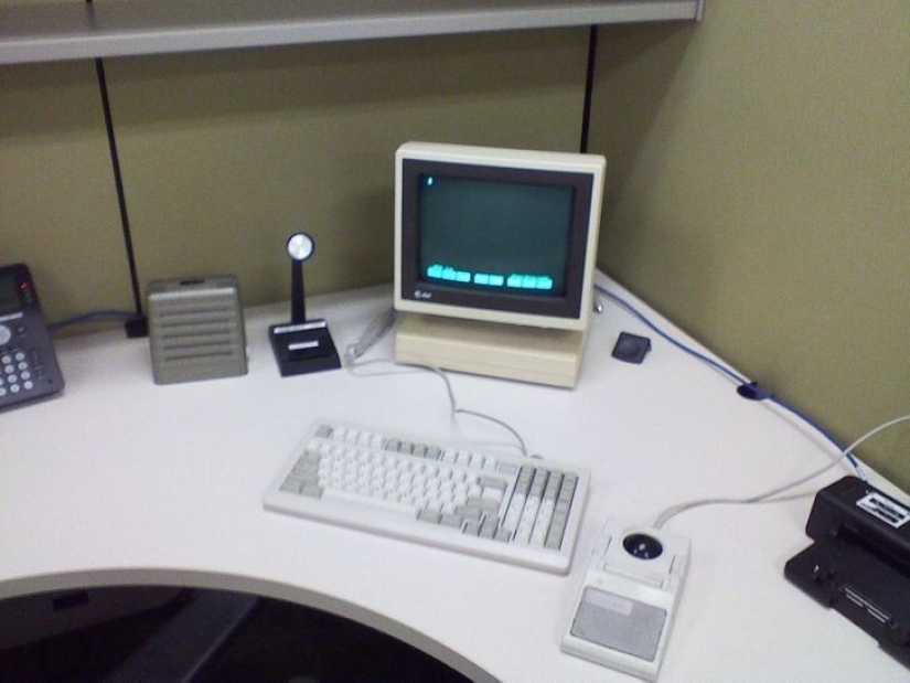 22 examples of the best office pranks and jokes 22 examples of the best office pranks and jokes