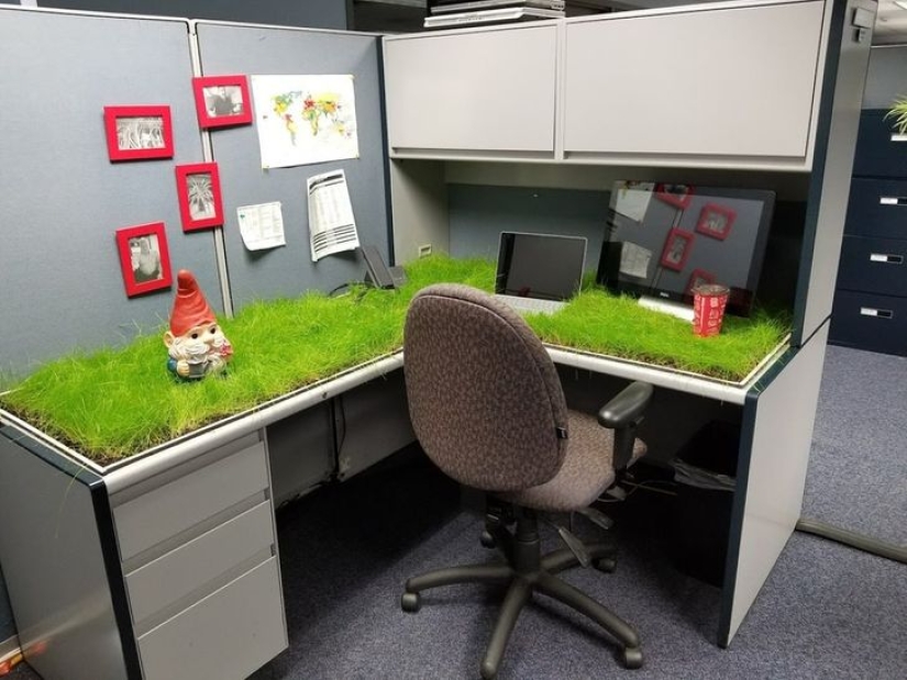 22 examples of the best office pranks and jokes 22 examples of the best office pranks and jokes