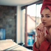 22 hot girls in towels and bathrobes
