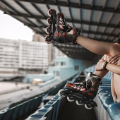 22 photos of girls on roller skates that will make you go wild